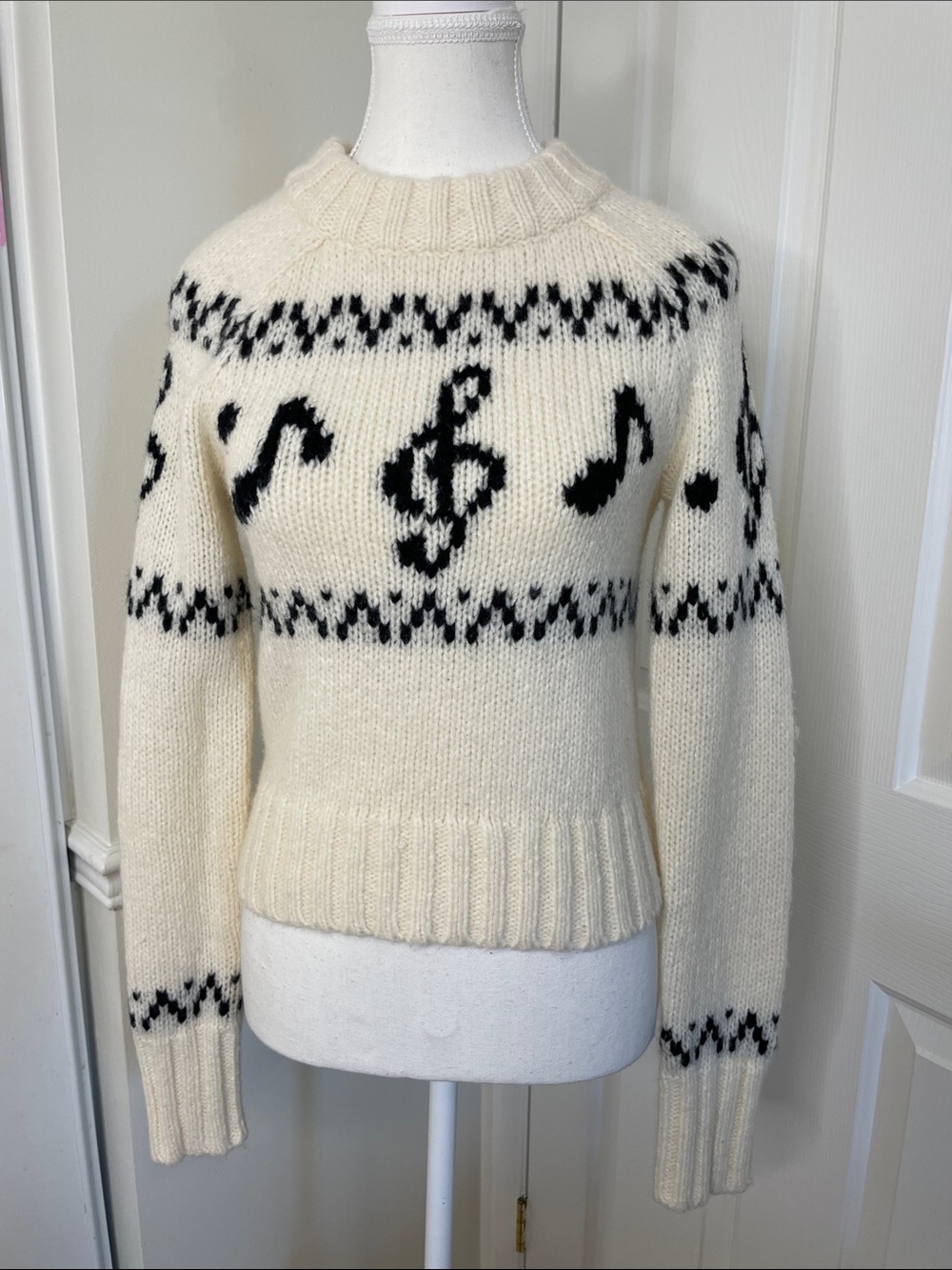 dELiA*s Music Note Wool Blend Knit Sweater S
